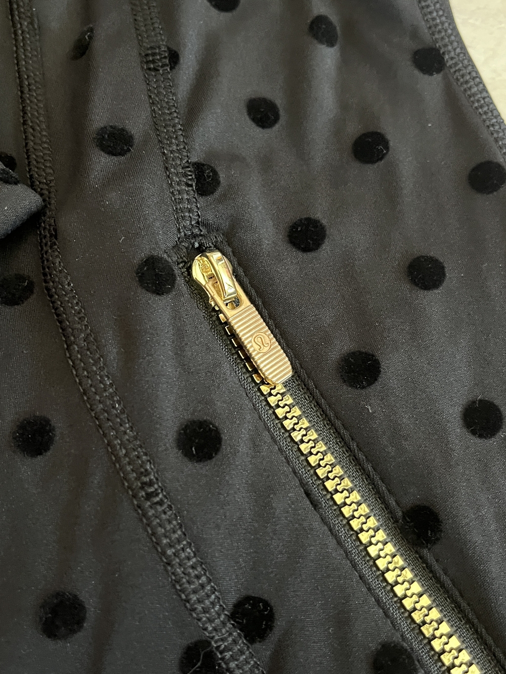 Lululemon Polka Dot Set - Picture 2 of 8